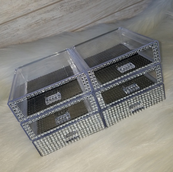 Makeup Case - Picture 3 of 4